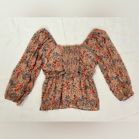 Floral Puff Sleeve Top - Picture 2 of 2